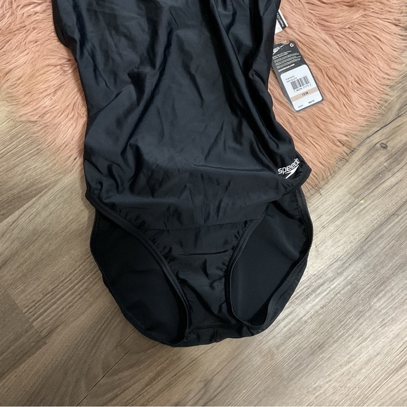 Speedo Endurance Black  Solid Flyback Training Swimsuit size 12 - Picture 8 of 10